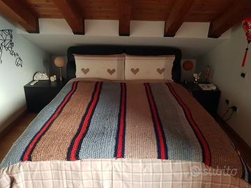 Coperta in lana lavorata a maglia