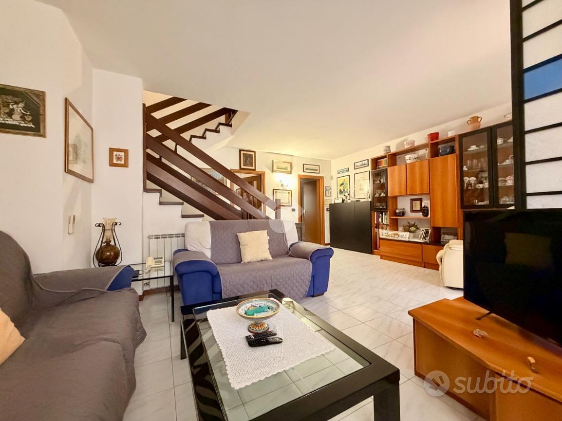 VILLA A SCHIERA A BUDRIO - Altro