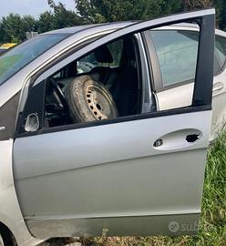 PORTIERA ANTERIORE SINISTRA MERCEDES Classe A W169