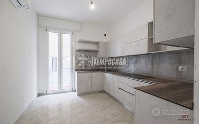 APPARTAMENTO RISTRUTTURATO CON 3 CAMERE DA LETTO E