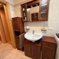 Arredo bagno completo in legno