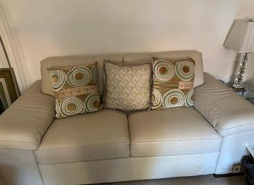 Divano vera pelle “Divani e Divani” 2 posti large.