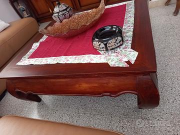 tavolino in legno massello appena ristrutturato 