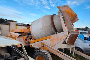 Dumper betoniera