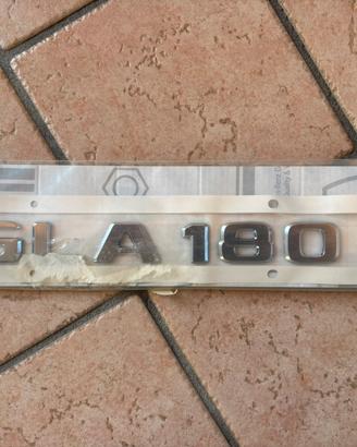 Scirtta portellone Mercedes GLA 180