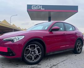 Alfa Romeo Stelvio 2.2 Turbodiesel 150 CV AT8 RWD 