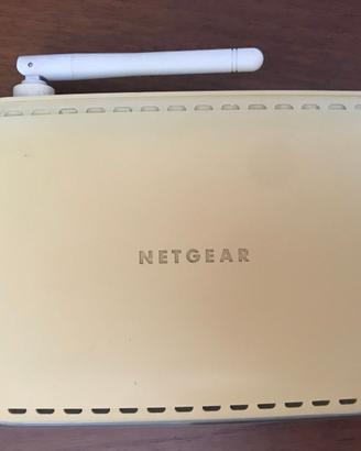 NETGEAR DG834G V4 router ADSL WI-FI perfetto