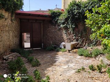 Rudere di casa indipendente a corte con giardino