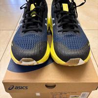 Asics GEL-KAYANO 32 LITE-SHOW – 44.5 pari al nuovo