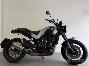 Benelli Leoncino 500 ABS