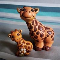 Mamma Giraffa con cucciolo Thun collezion