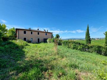 Casa indipendente di 100 m² con 4 locali a Certald