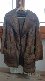 Pelliccia degli anni 70-80 proveniente dalla pelli