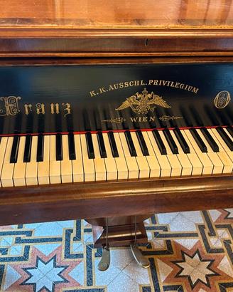 Pianoforte a coda antico