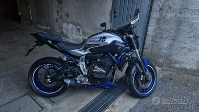 Yamaha Mt-07 Race blu