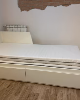 Letto IKEA Brimnes singolo/doppio con cassetti