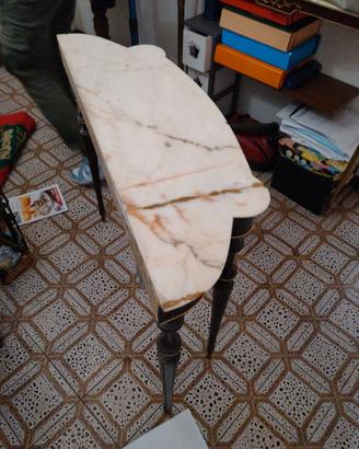 Tavolino da parete con piano in marmo per restauro