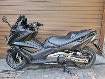 Kymco AK550