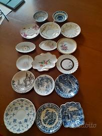 Piattini piccoli da collezione.