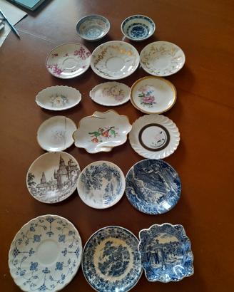Piattini piccoli da collezione.