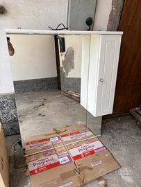 Specchio bagno con 2 faretti e cassetto