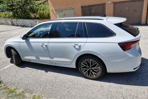 Wagon 2.0 tdi Executive 150cv dsg- Unico proprieta