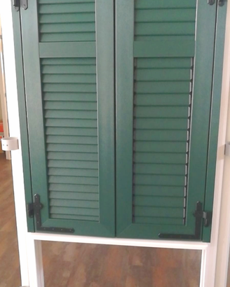 Persiana a 2 ante in pvc verde con telaio nuova