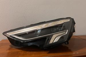 Faro Sx Audi A3 8y 2022