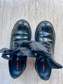 PRADA Oxford