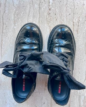 PRADA Oxford