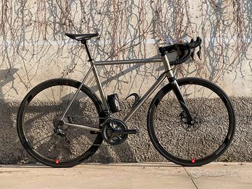 Bici Titanio artigianale Bertoletti Di2