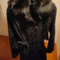 Pelliccia donna in Breitschwanz nero