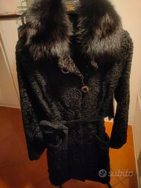 Pelliccia donna in Breitschwanz nero