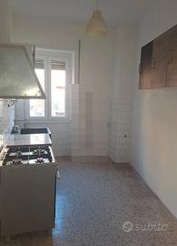 CIAMPINO TRiLOCALE ARREDATO CON BALCONE