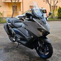 Yamaha Tmax 560 Icon Gray 