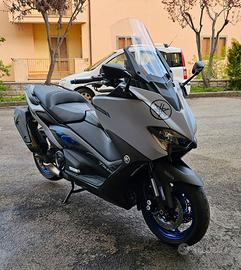 Yamaha Tmax 560 Icon Gray 