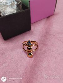 Anello geometrico dorato

