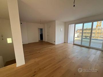 Attico / Mansarda di 149 m² con 5 locali e box aut