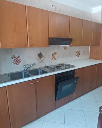 Cucina completa 4.5m+ tavolo 6 sedie