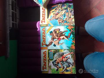 Tarzan gigante 12 numeri con poster e adesivi