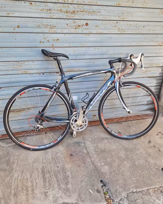 bici in carbonio da corsa