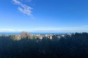 VILLA BIFAMILIARE CON VISTA MARE IN VIA MARECHIARO