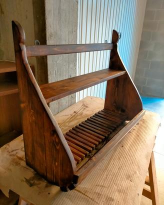 piattaia in legno di pino.