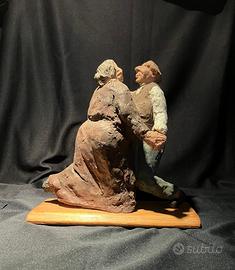 Scultura in terracotta dipinta