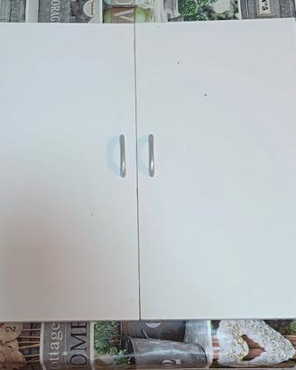 2 ante bianche per mobili per riciclo creativo.