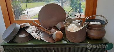  antiche  pentole di rame