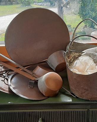  antiche  pentole di rame