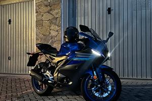 Moto Yamaha yzf r 125