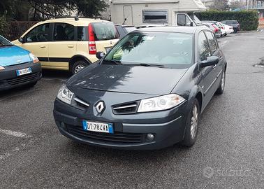Megane serie 2 1.6 gpl
