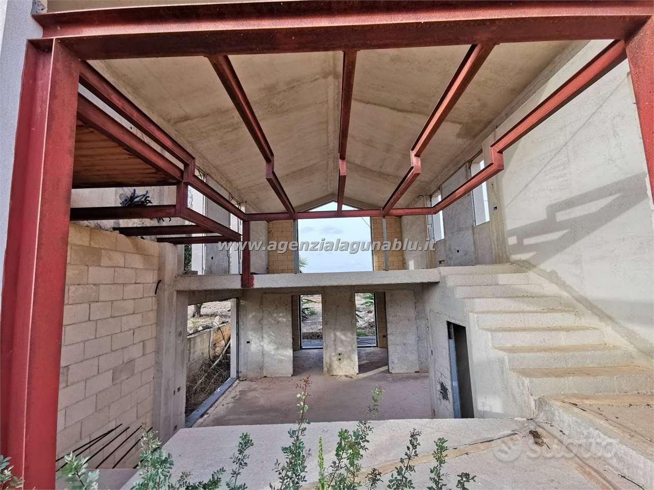 2 Strutture indipendenti di 170mq cad con giardino - Vista 3